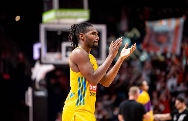 披荆斩棘的 披荆斩棘的